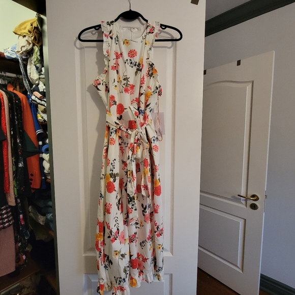 Gal meets glam jumpsuit - Picture 5 of 6